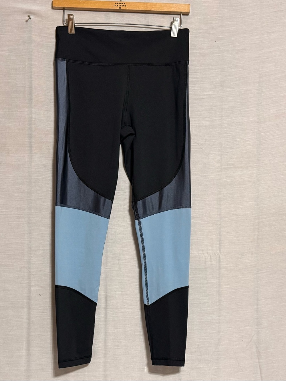 ALALA Black Pewter Light Blue Color Block Leggings M